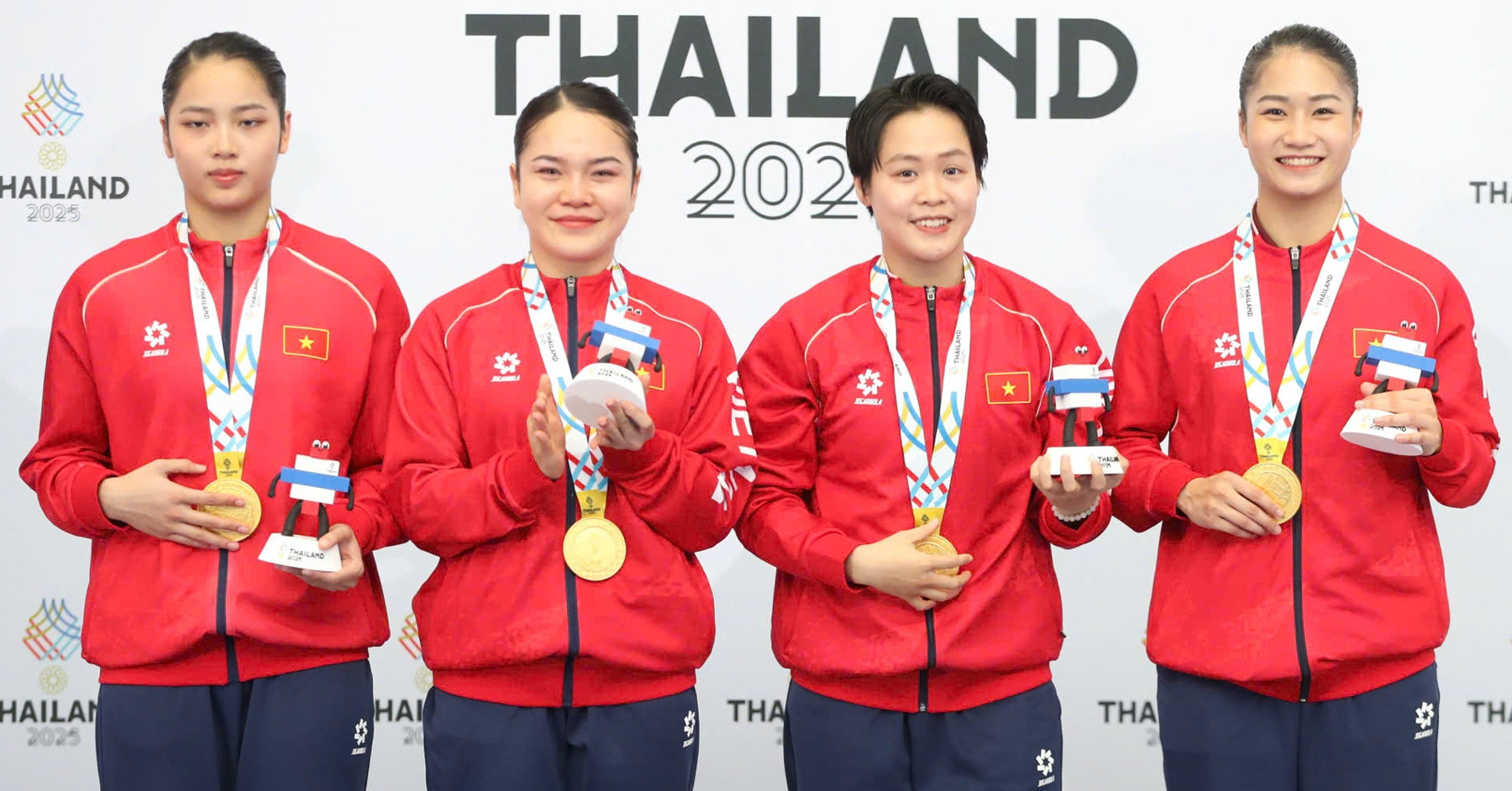 Vietnam claims golden day with 11 SEA Games gold medals on December 11