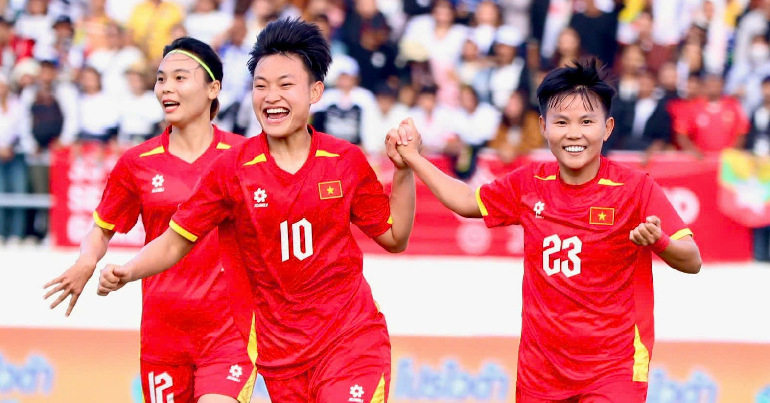 Vietnam women overpower Myanmar to set up Indonesia clash in semifinals