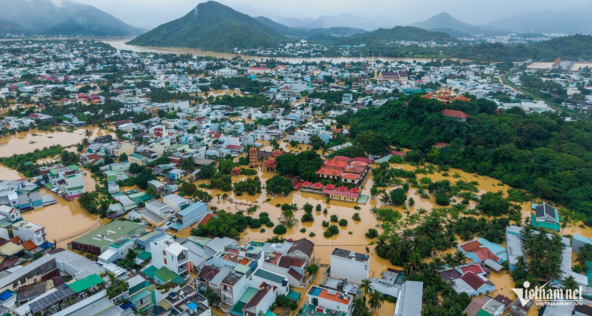 A historic year of storms and floods: Vietnam battles the most extreme weather