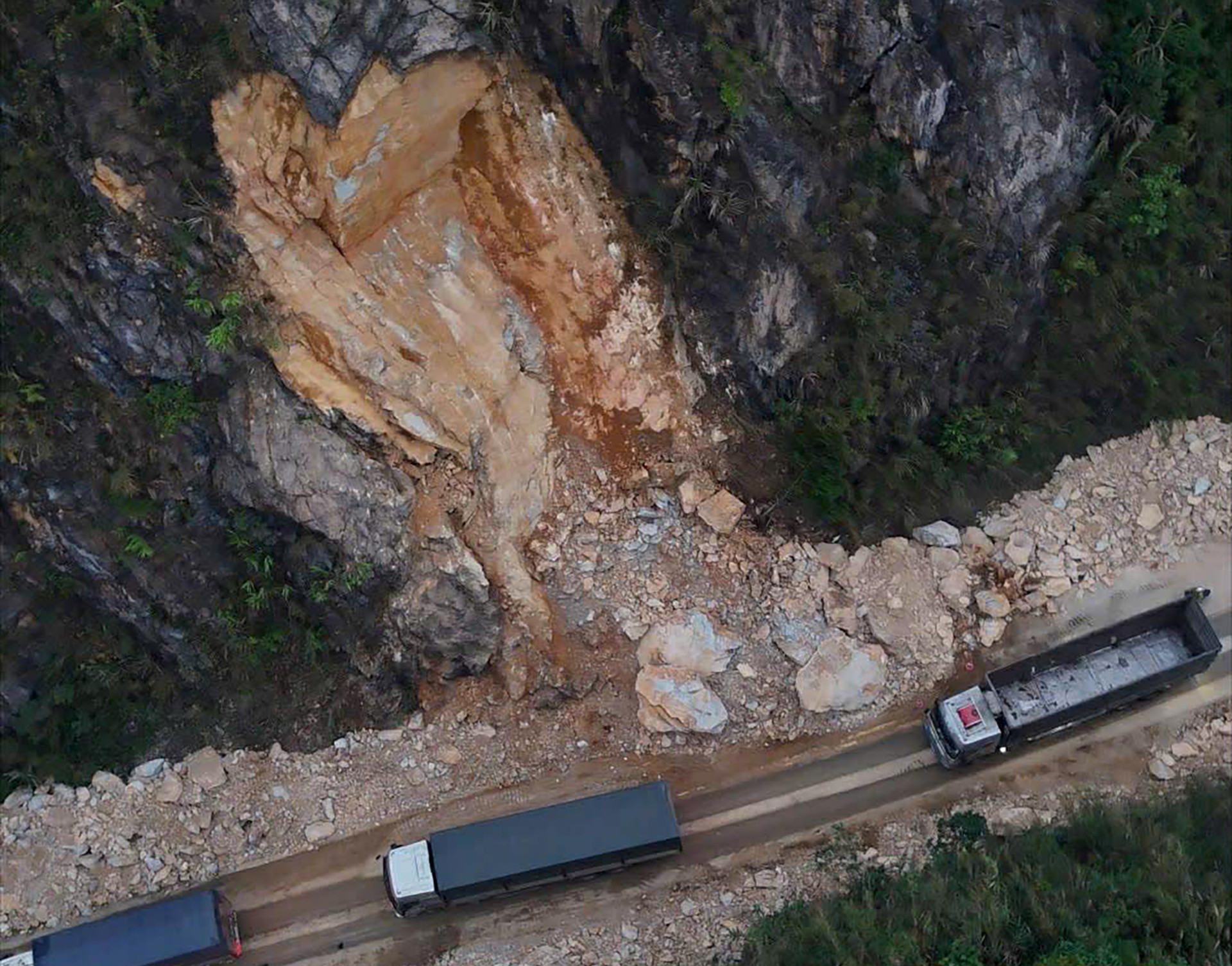 sat lo mai chau 13.jpg