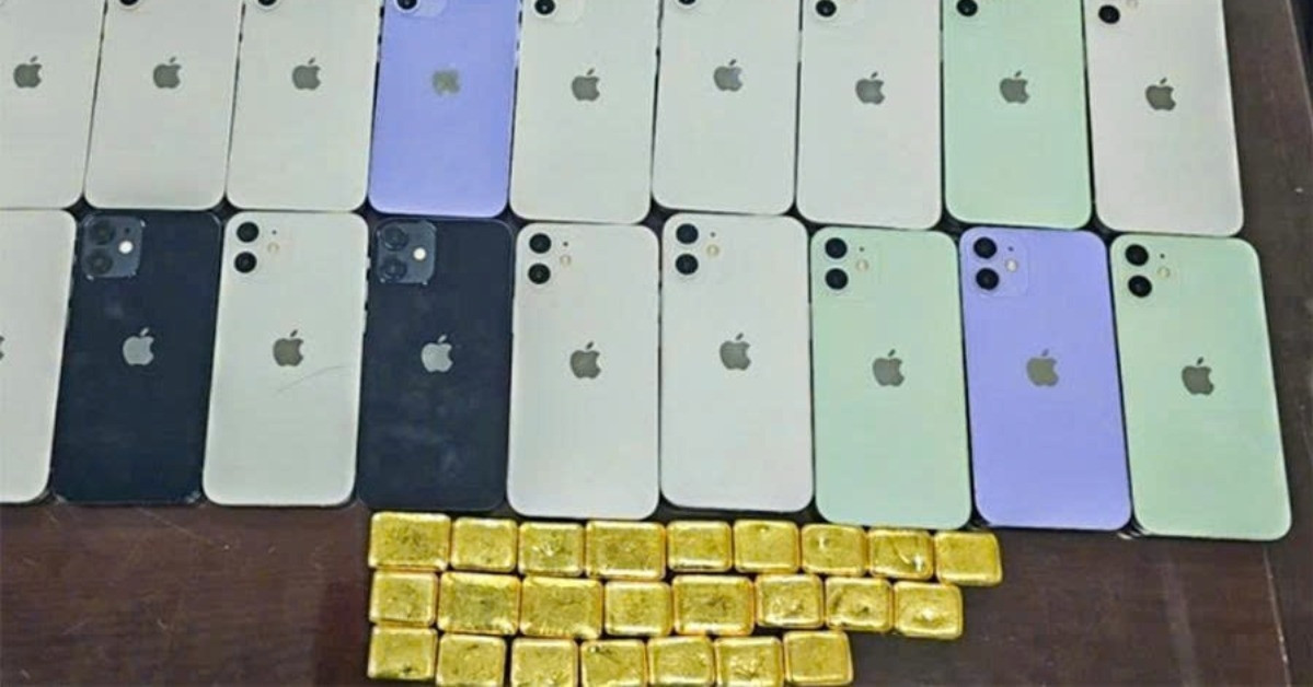 Attempt to smuggle 24 gold bars and 32 iPhones foiled at Vietnam airport