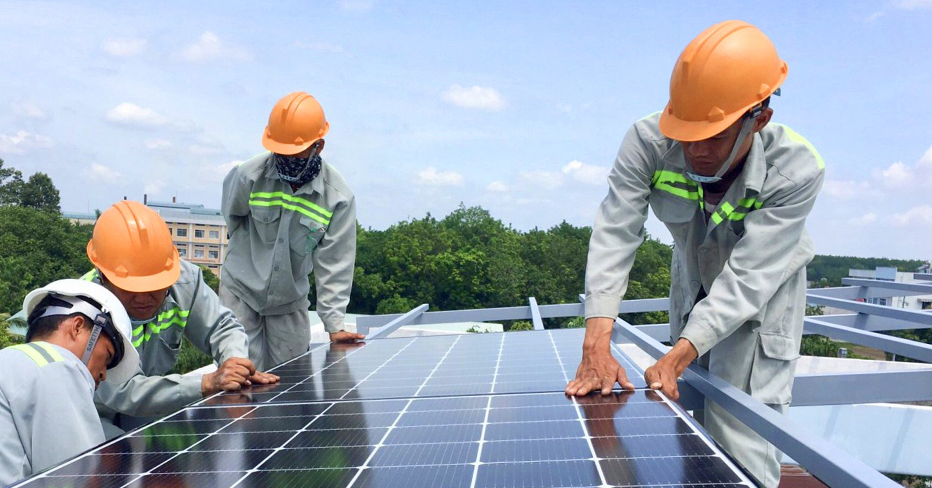 Green bond debt reaches USD 1 billion as Vietnam preps loan interest aid