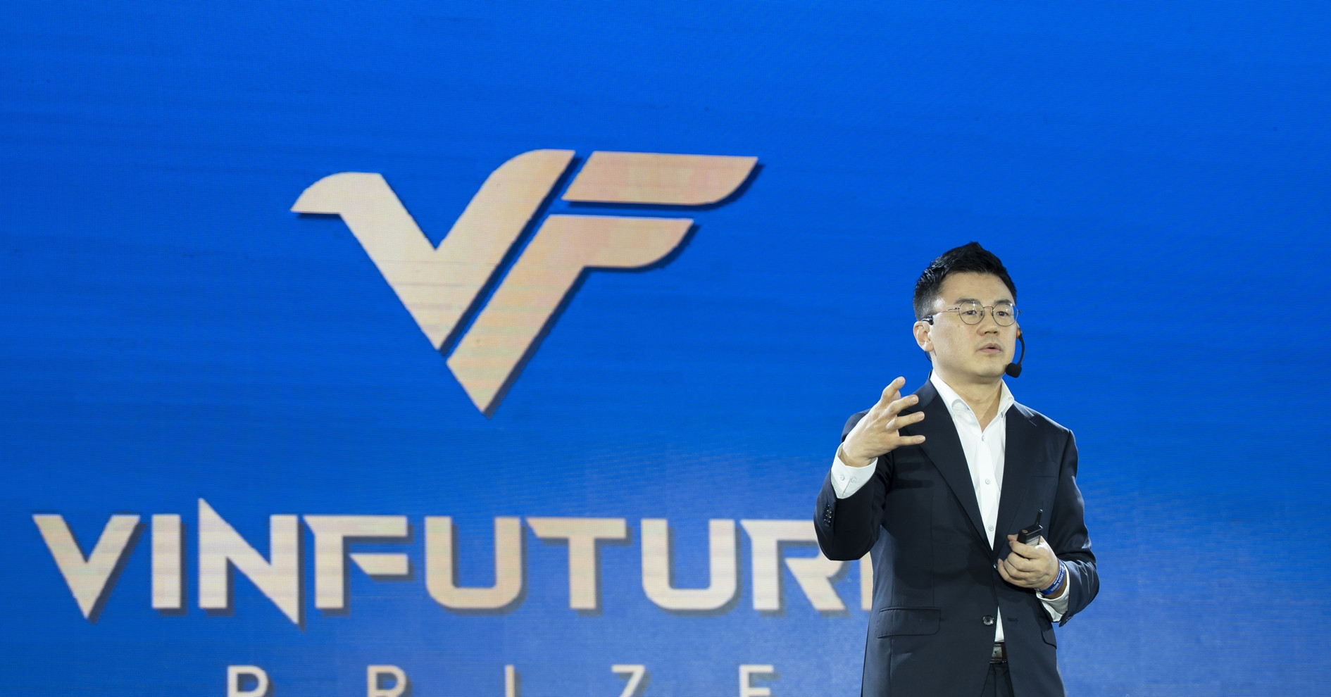 Four tech revolutions unveiled at VinFuture 2025