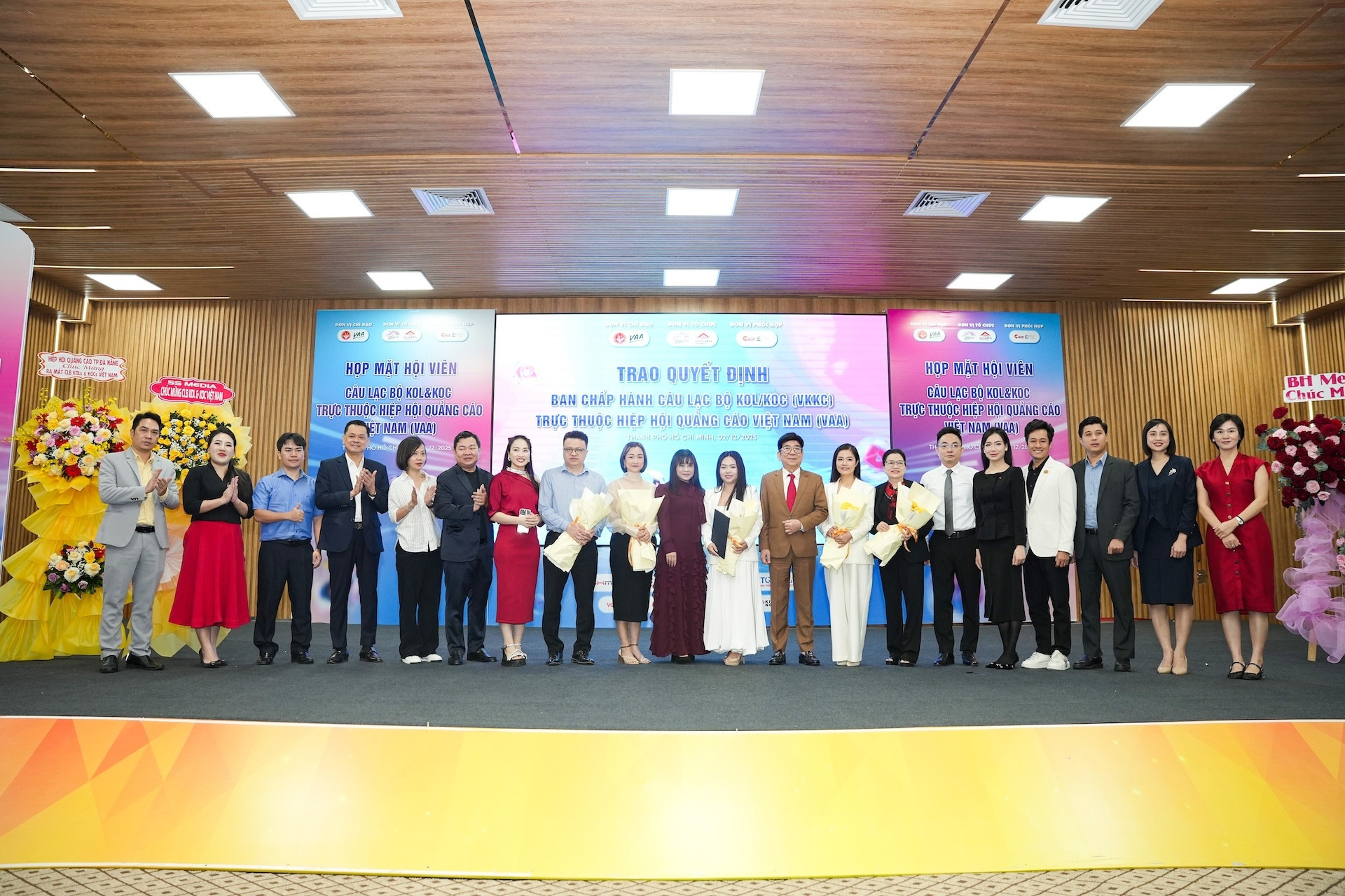 Ra mắt Ban chấp hành  Câu lạc bộ KOL_KOC Việt Nam .jpg