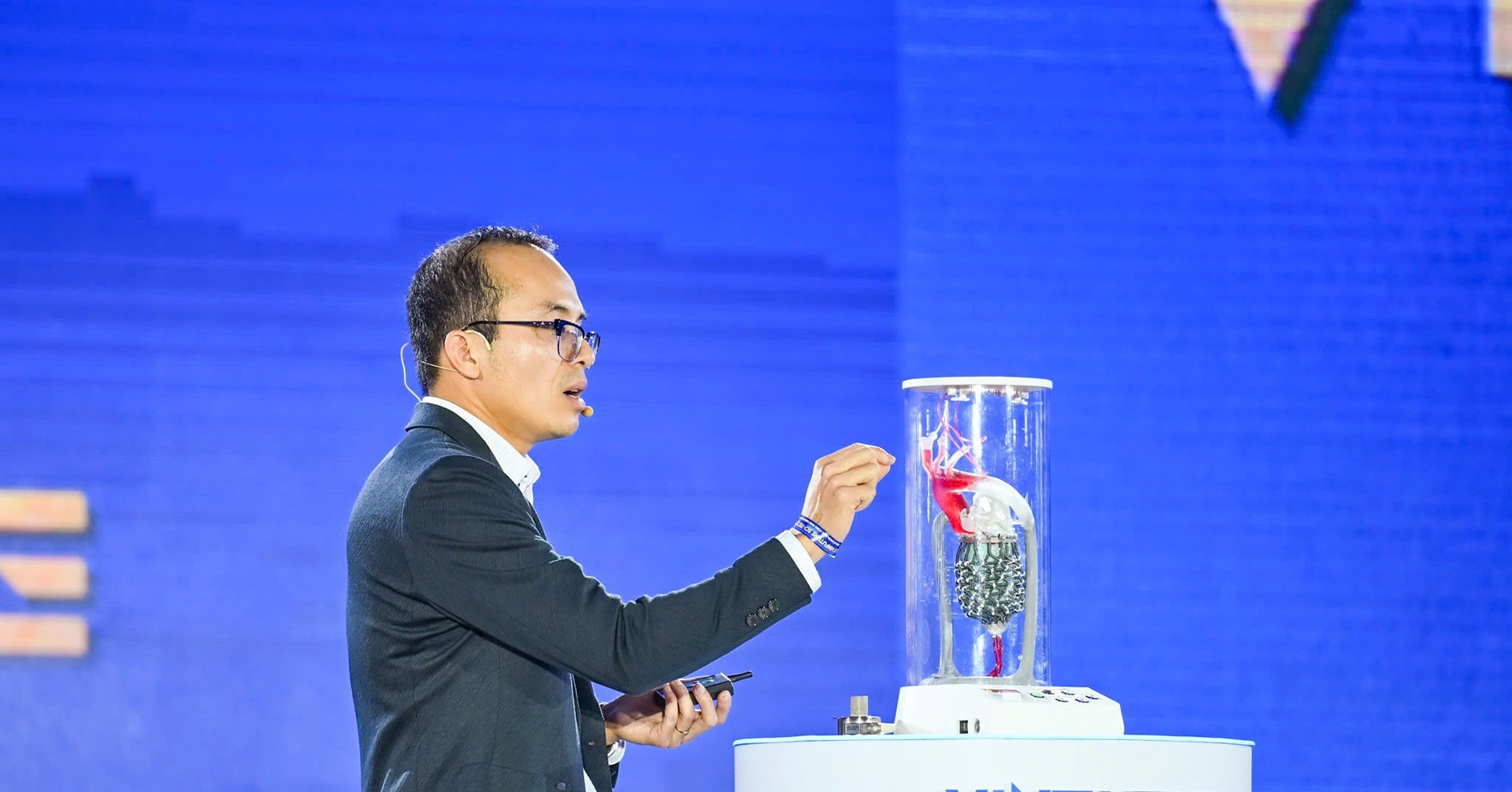 Vietnamese scientist pioneers soft robotic heart to save cardiac patients