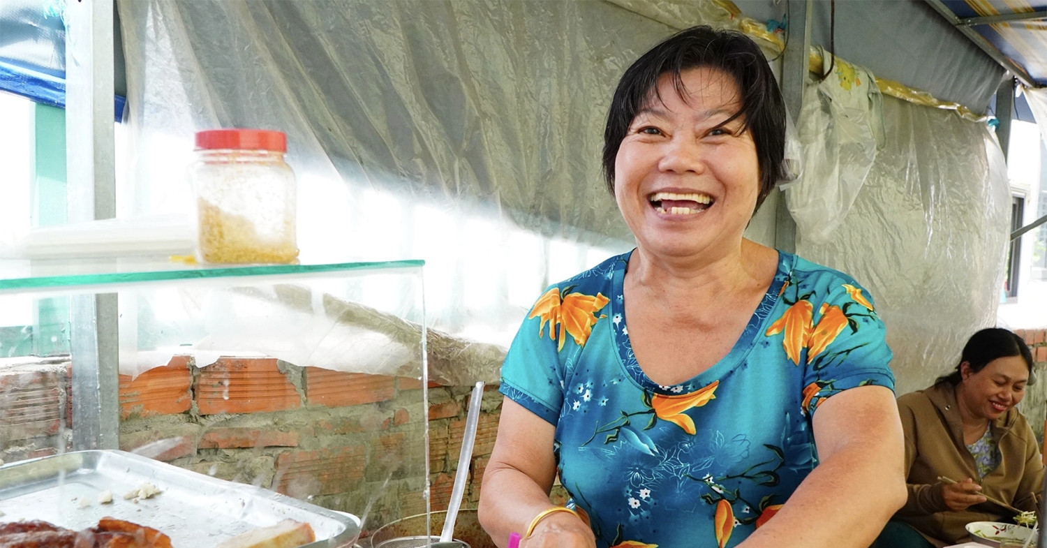 The secret behind a 40-year-old hidden noodle shop in Can Tho