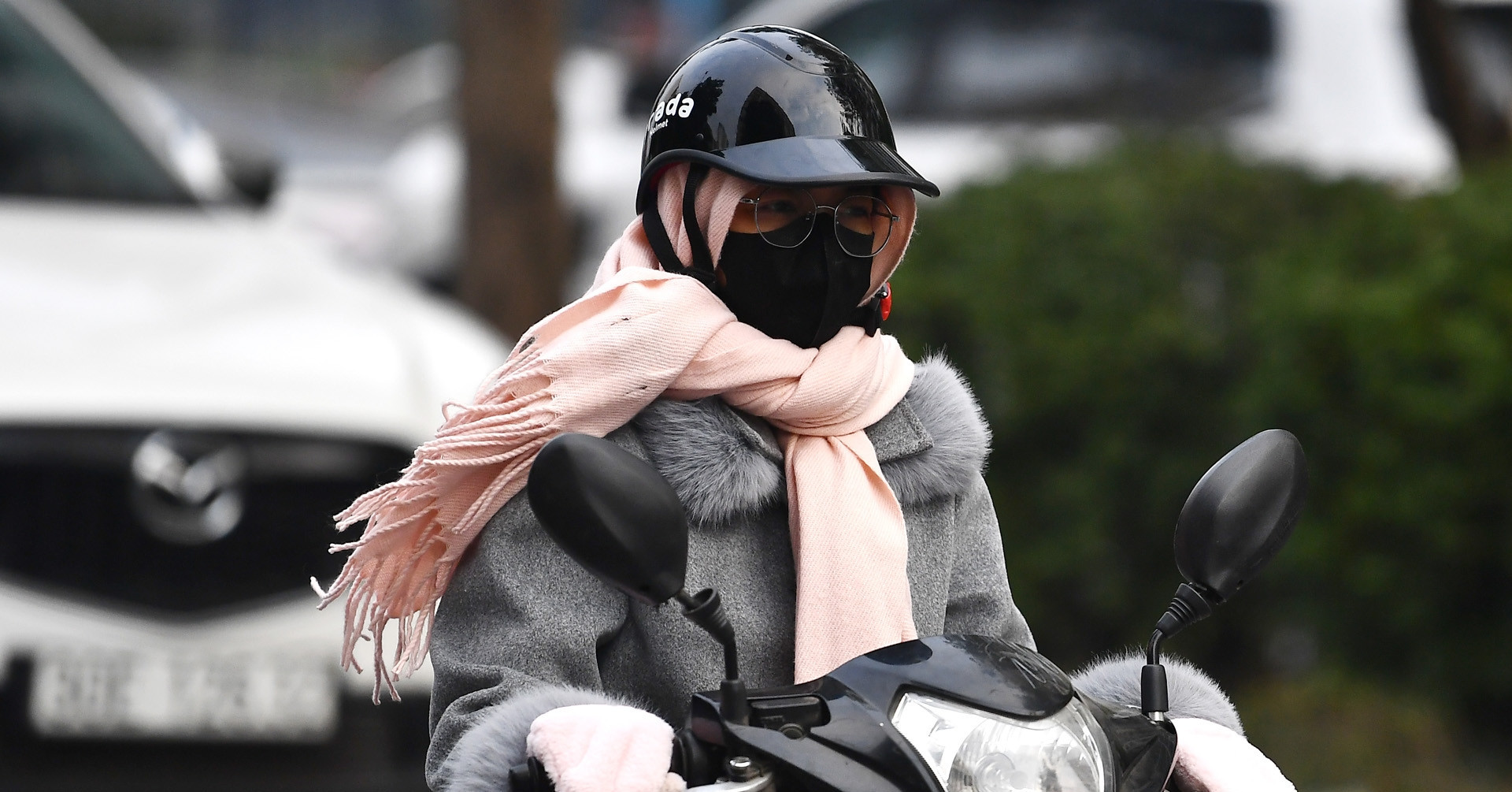 Hanoi prepares for Christmas chill as cold air intensifies