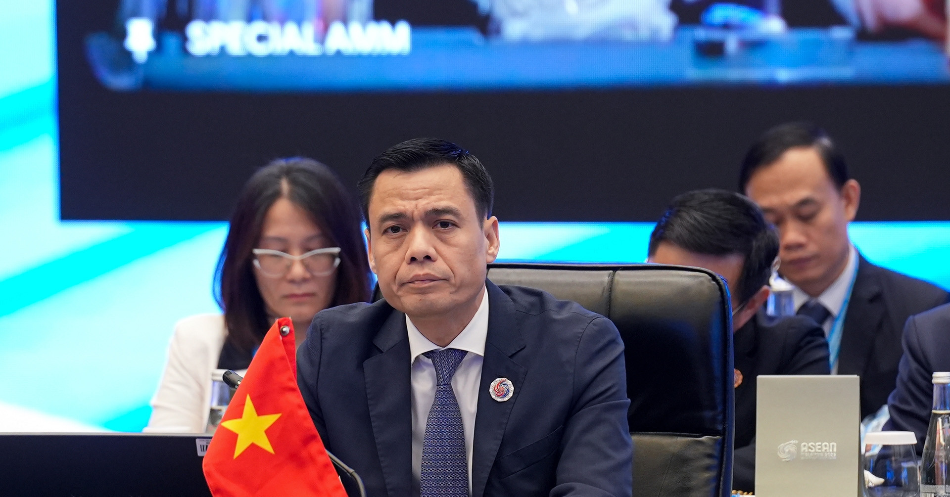 Vietnam urges restraint, peaceful resolution in Thailand–Cambodia conflict