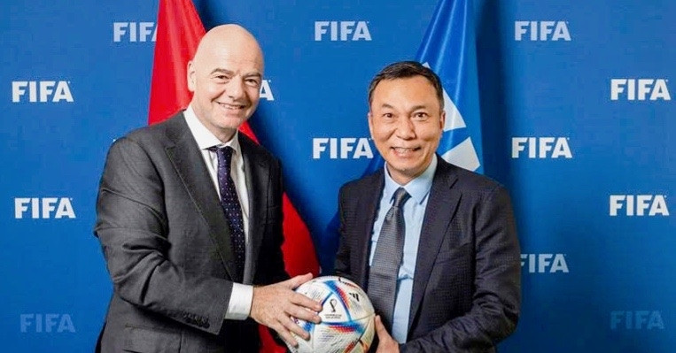 FIFA president sends New Year message to Vietnamese football