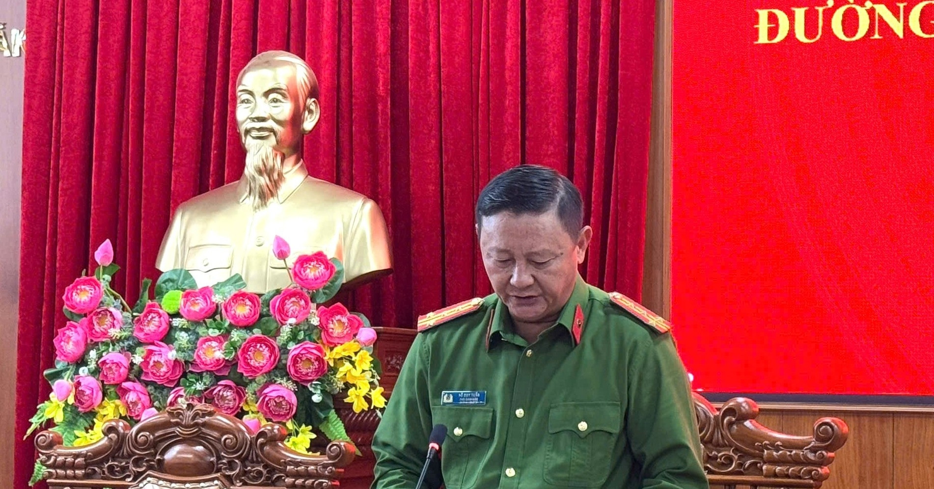 Vietnam uncovers buried drugs, weapons in $1.5 million narcotics bust