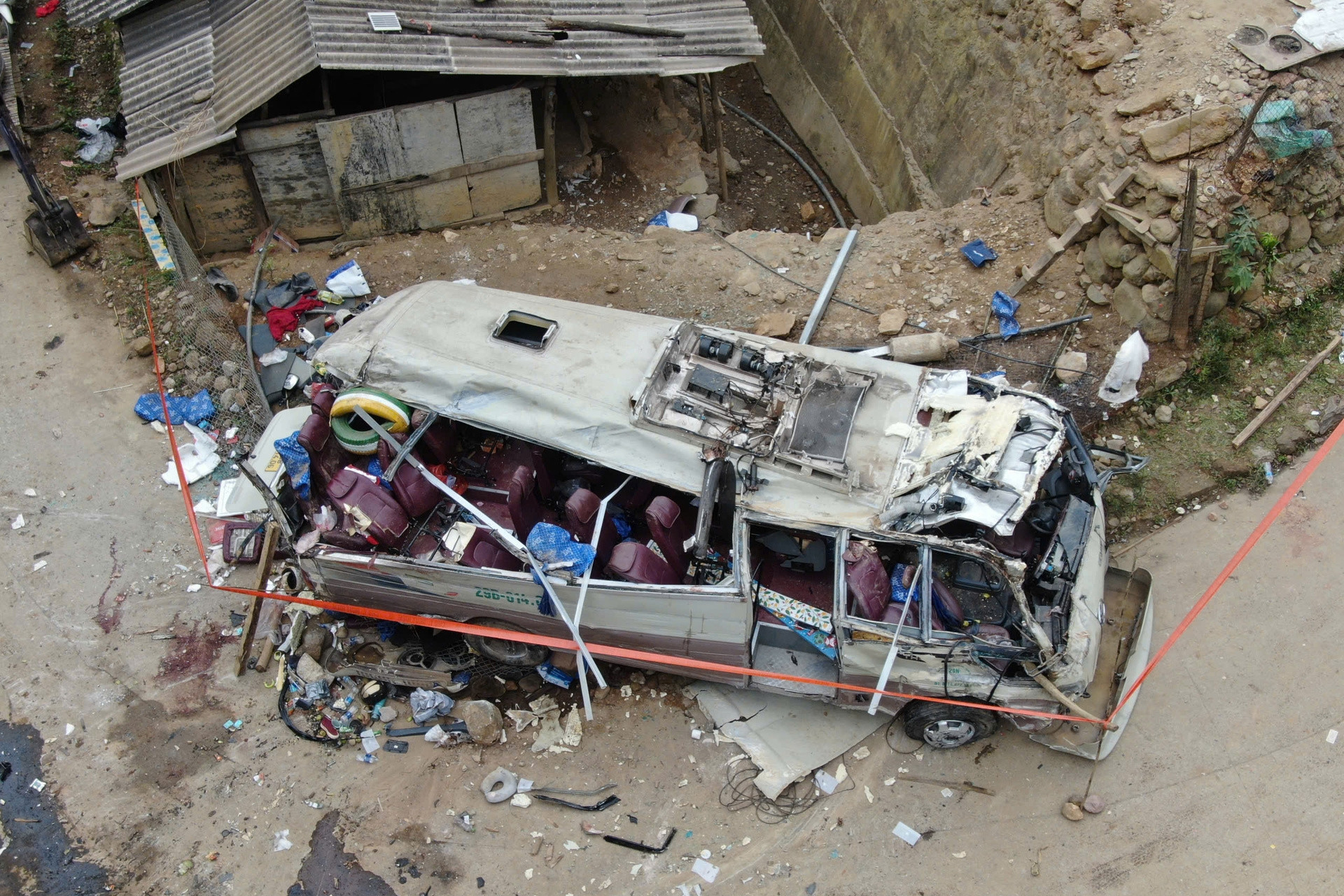 Danh tính các nạn nhân vụ lật xe khách chở đoàn thiện nguyện khiến 9 người chết