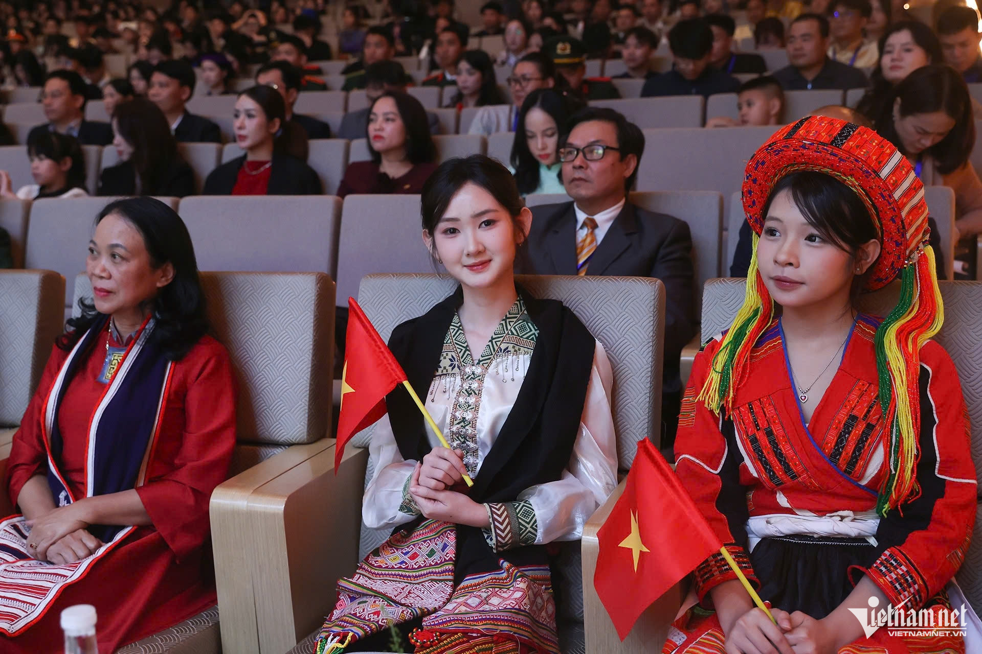 W-sinh vien tieu bieu.jpg