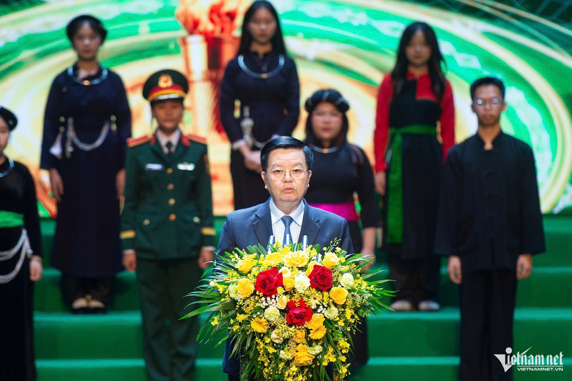 W-Phó thủ tướng.jpg