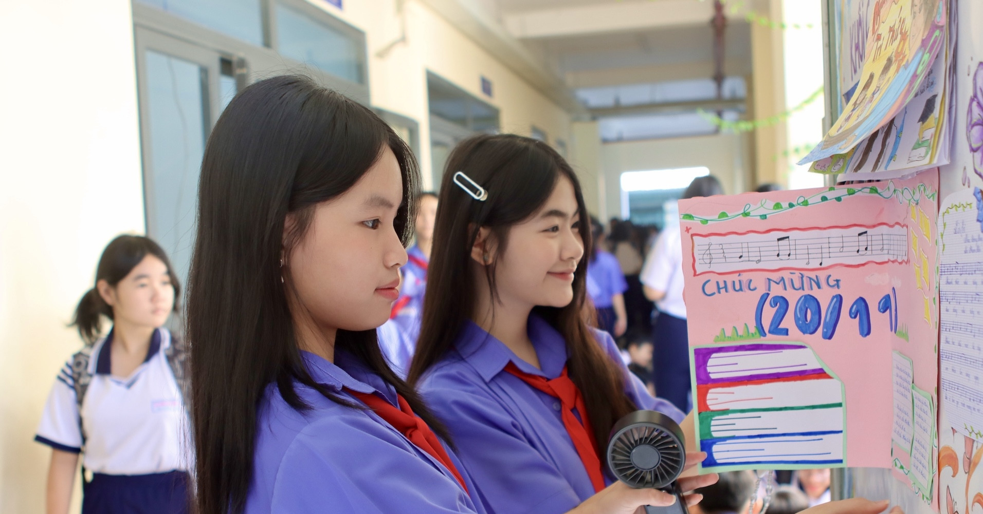 High costs of voluntary classes: parents struggle with school-fee lists