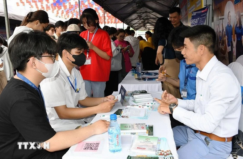 Ho Chi Minh City likely to face shortage of qualified workers in 2026