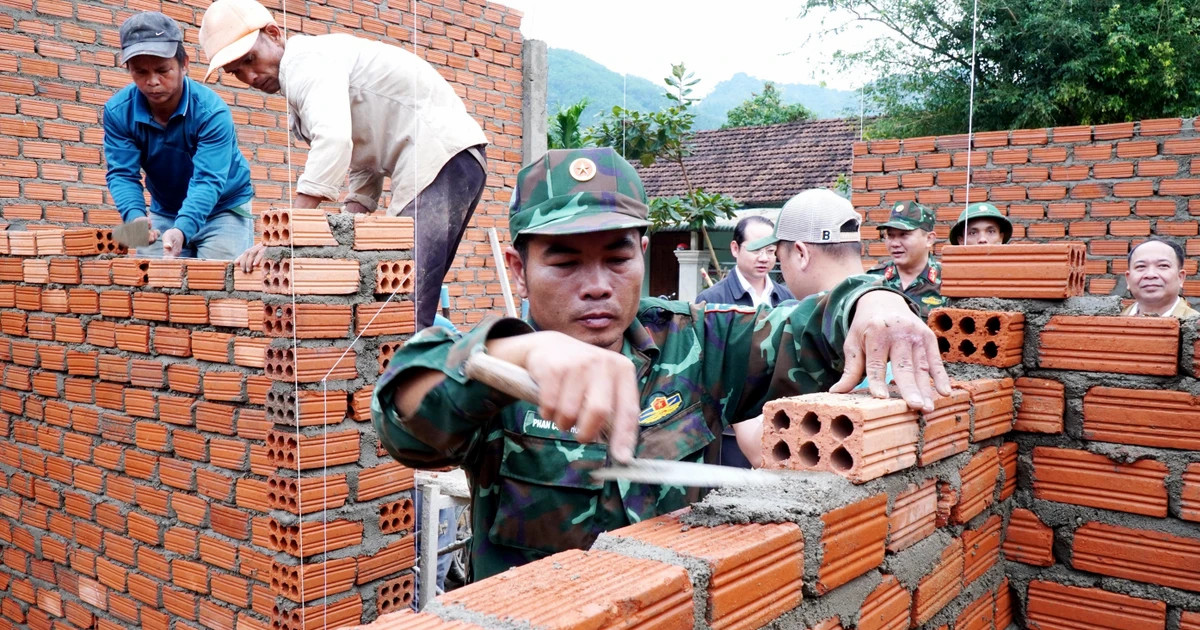 PM orders acceleration of Quang Trung Campaign to rebuild storm-damaged homes