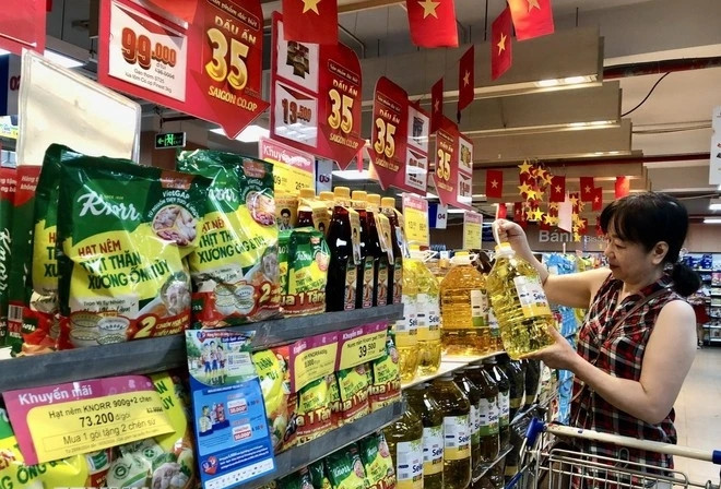 Vietnam's retail market hits 269 bln USD as e-commerce booms: report