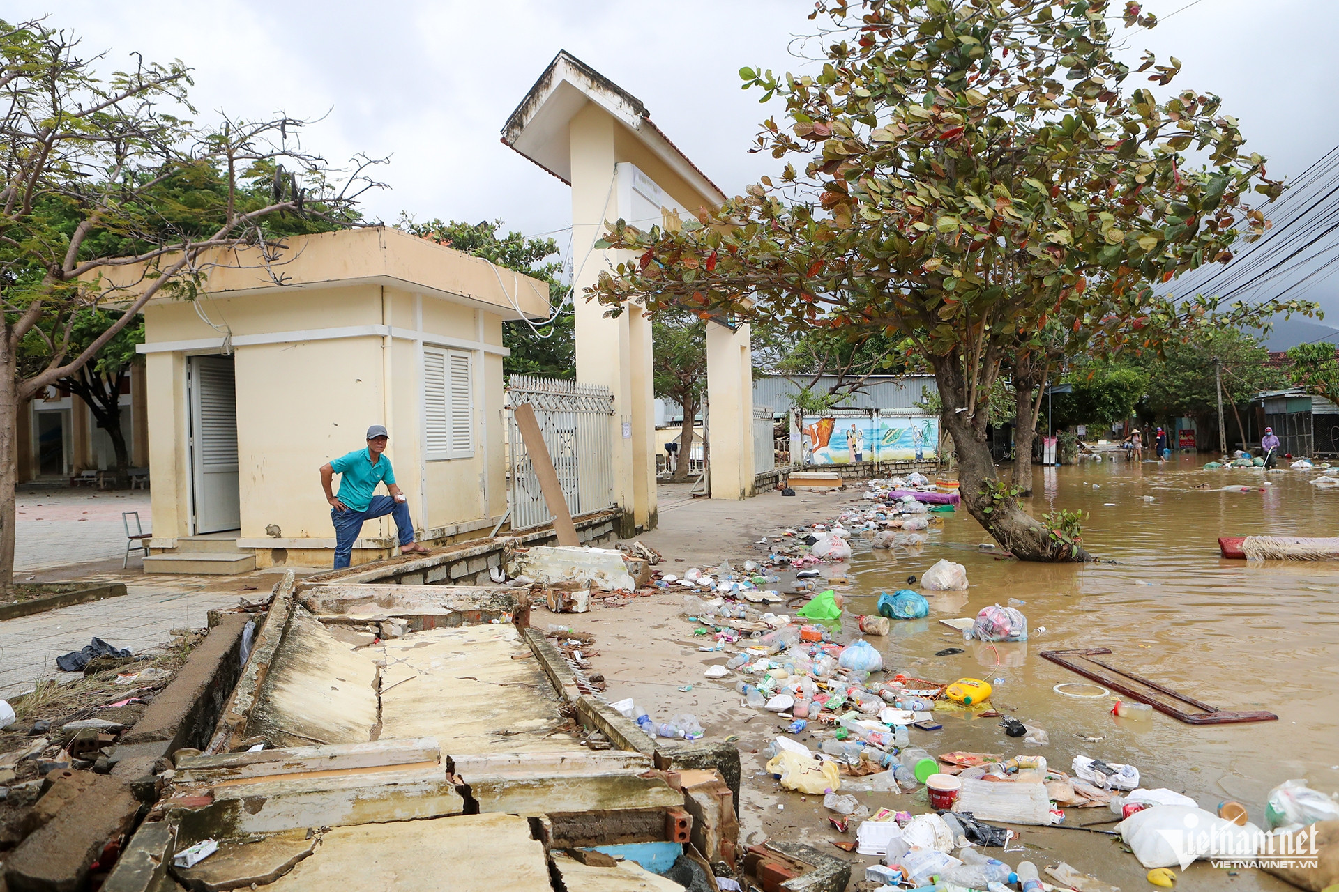 floods in vietnam11.jpg