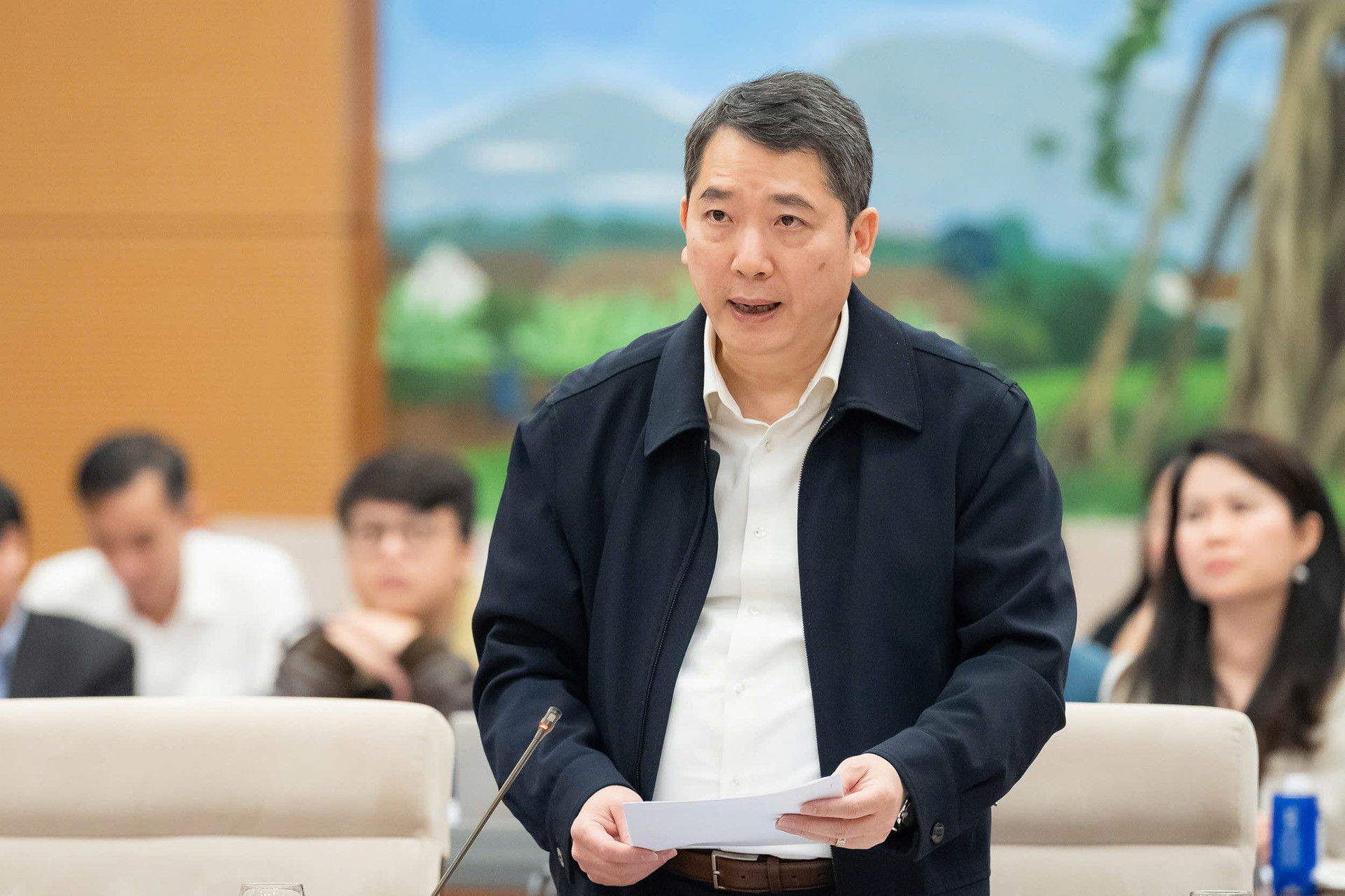 bieu thue moi nhat Tuan QuocHOi.jpg