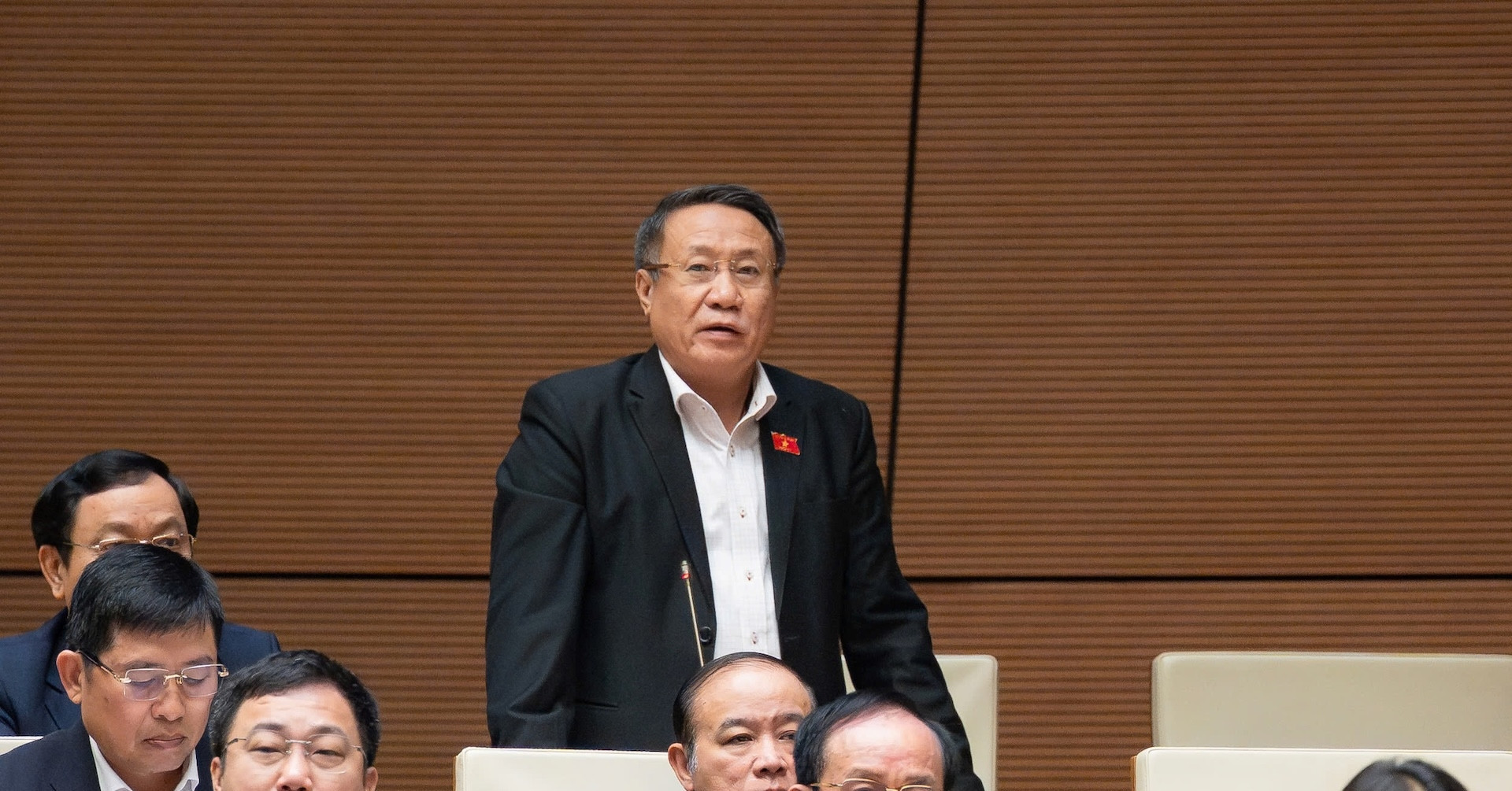 Proposed leadership shift for minority program sparks debate in NA