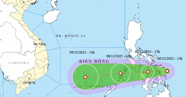 Tropical depression nears East Sea, forecast to strengthen quickly
