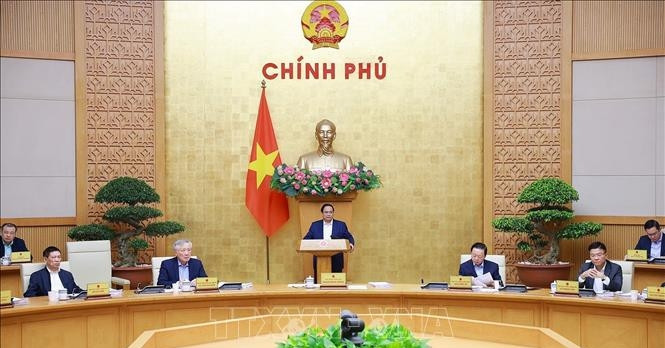 Vietnam’s November cabinet meeting focuses on growth, disaster response