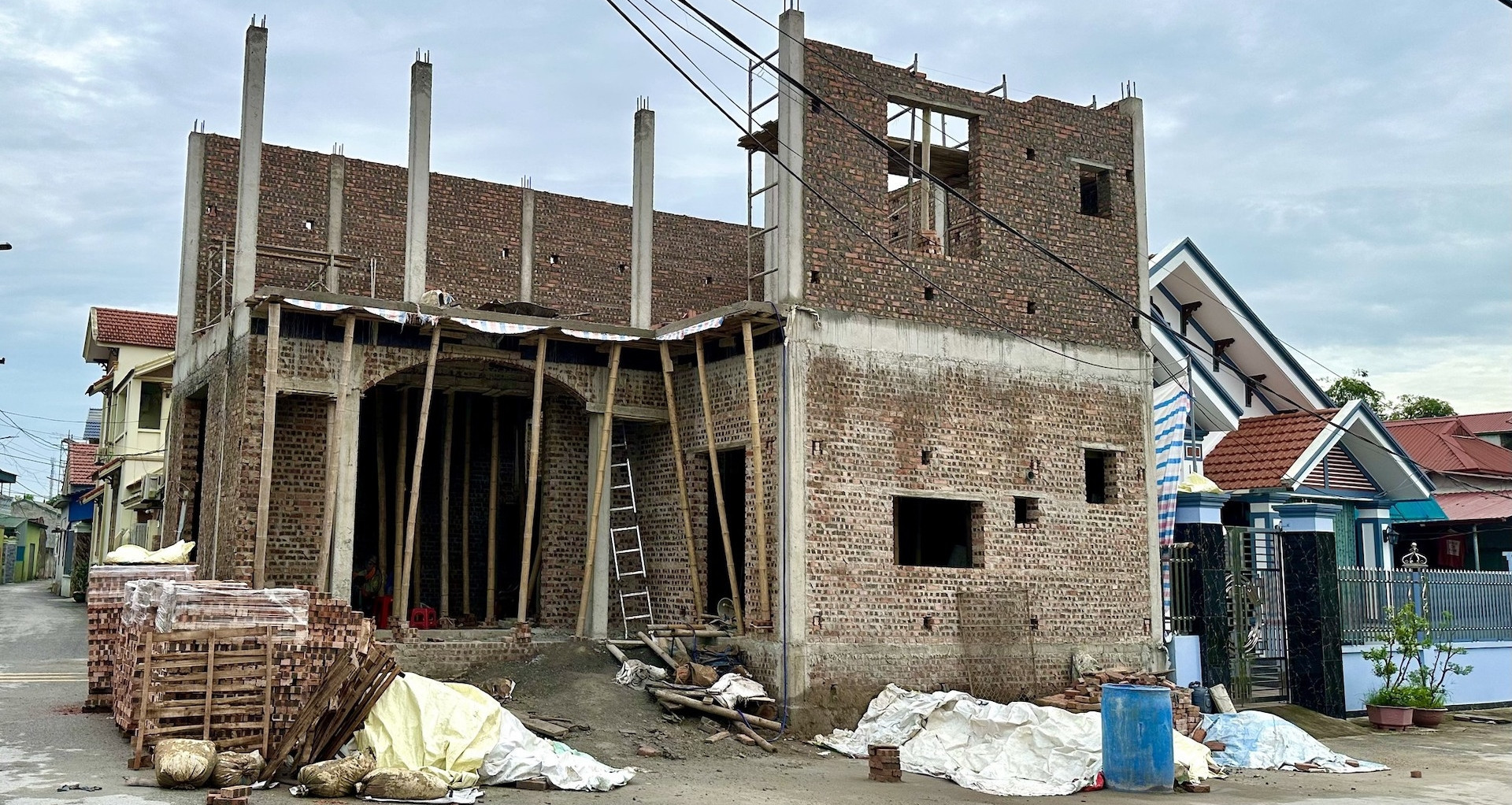 Vietnam weighs criminal charges for serious land and construction violations