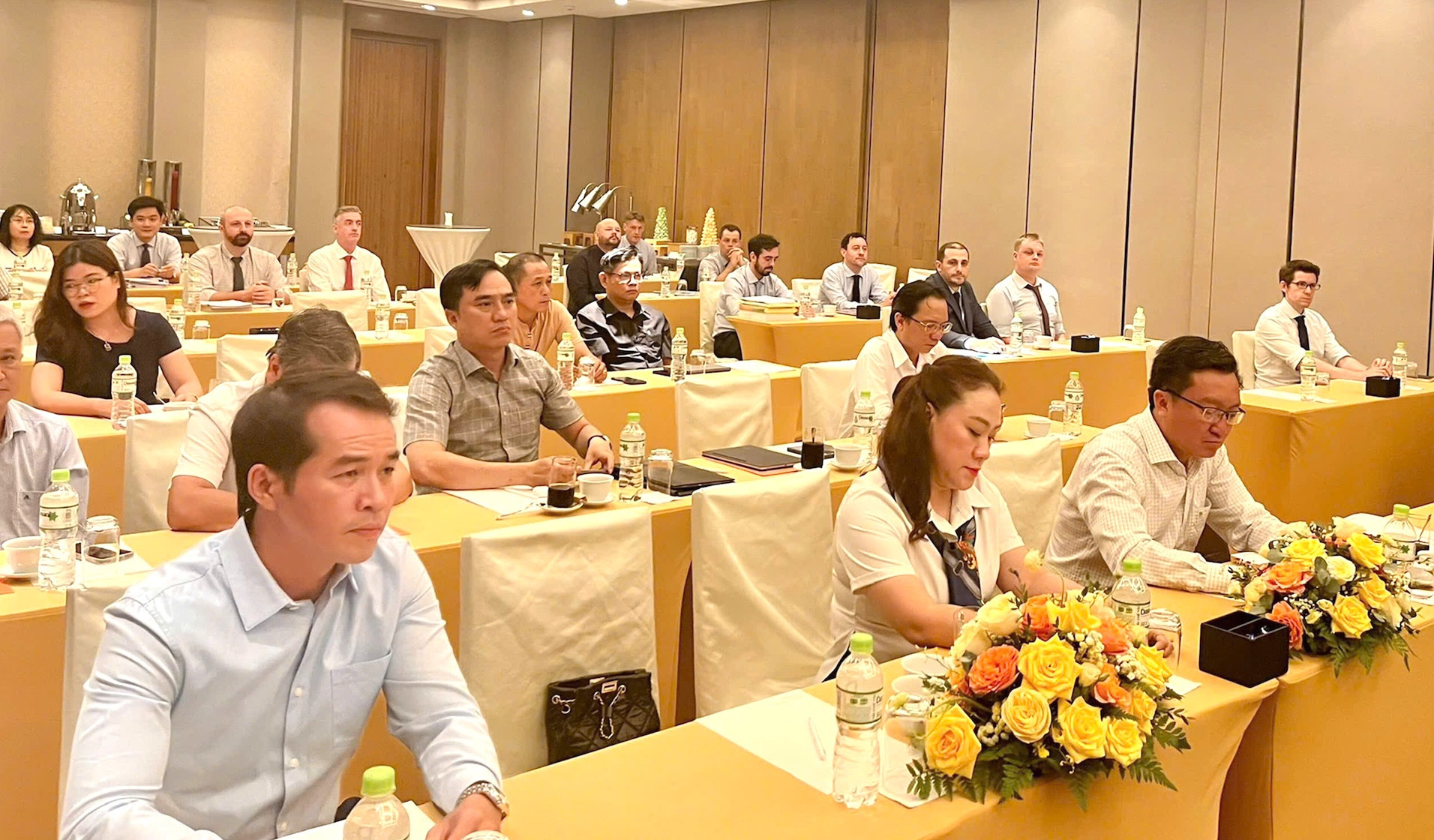 HCM City leads in targeting english as second school language