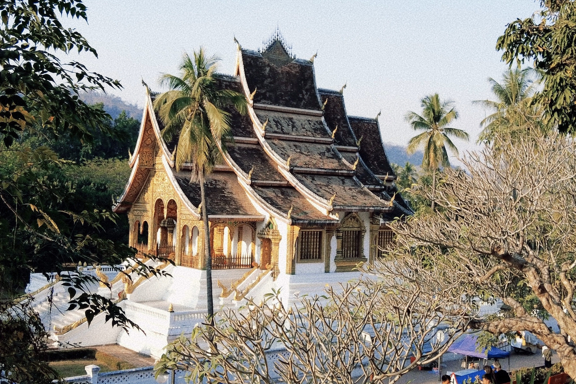 Expensive airfares dampen Vietnamese tourist boom to Laos