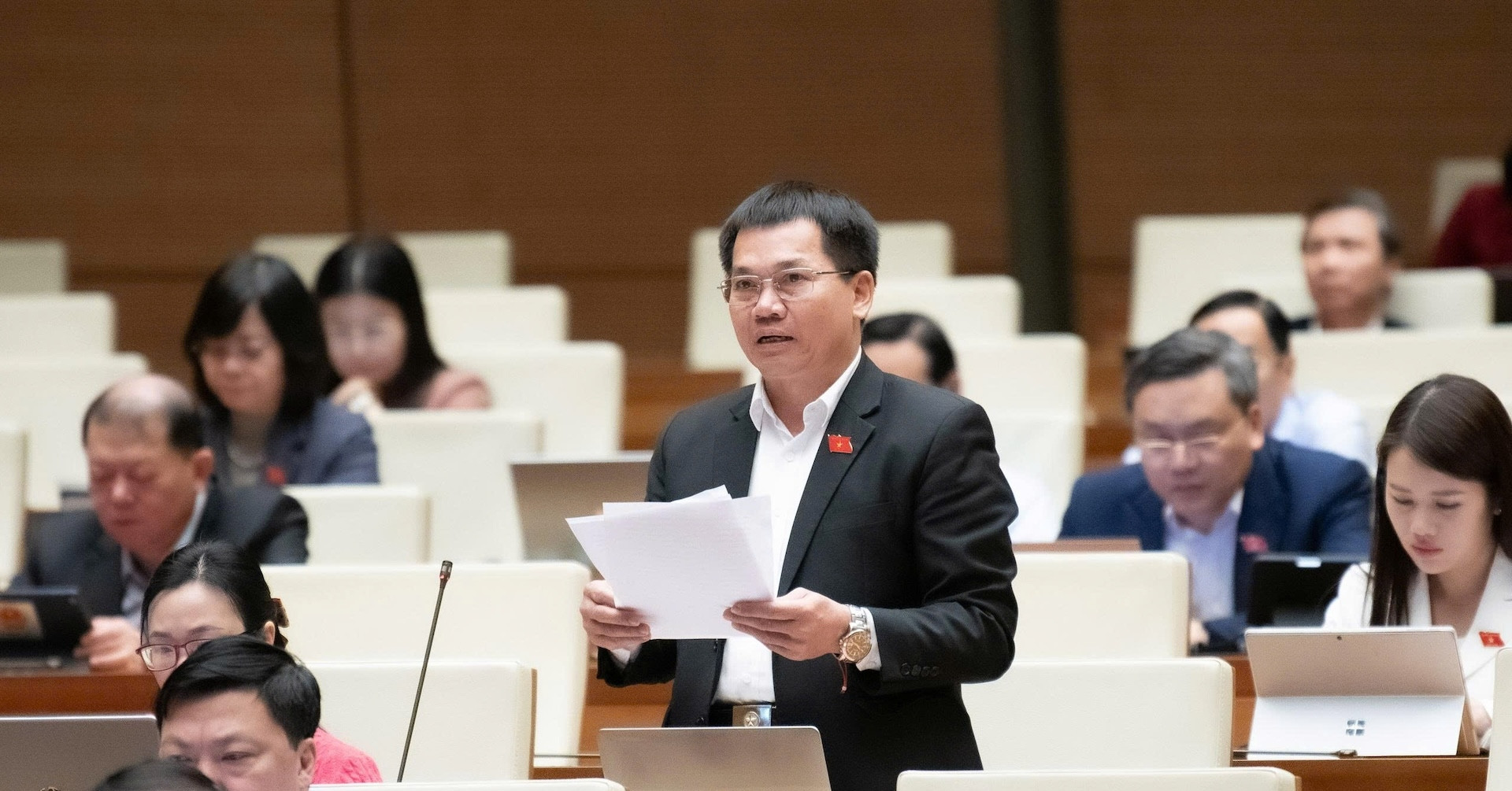 Delegates call for climate-focused poverty programs and stronger insurance