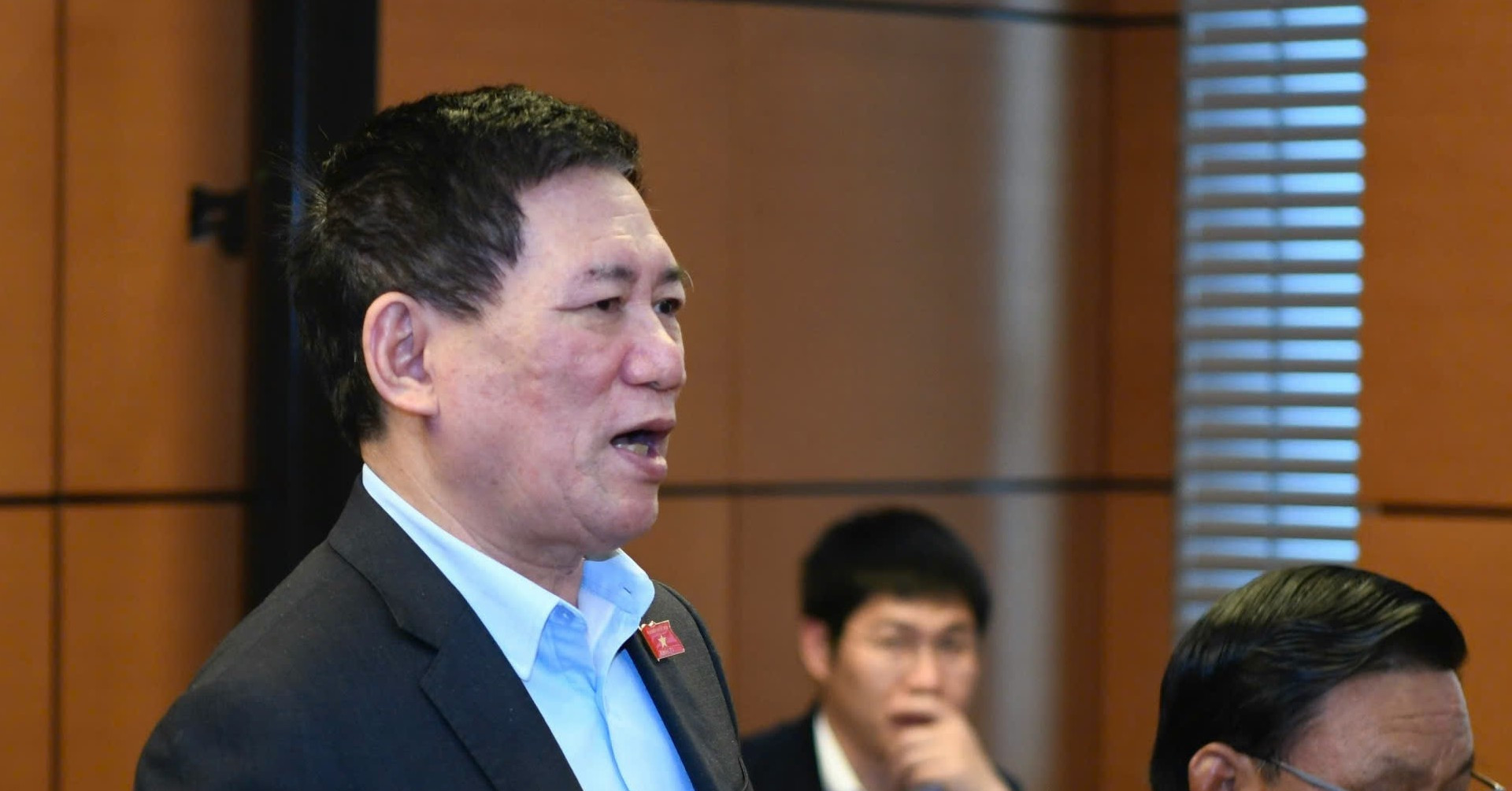 Vietnam boosts public investment to fuel economic expansion