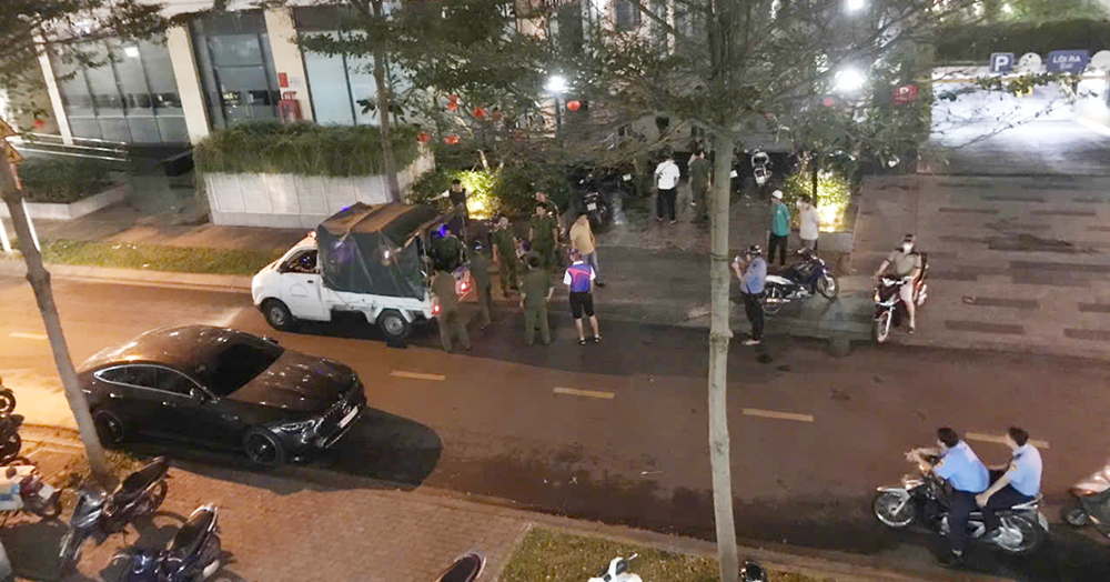 Police investigate naked man’s fall from Ho Chi Minh City apartment