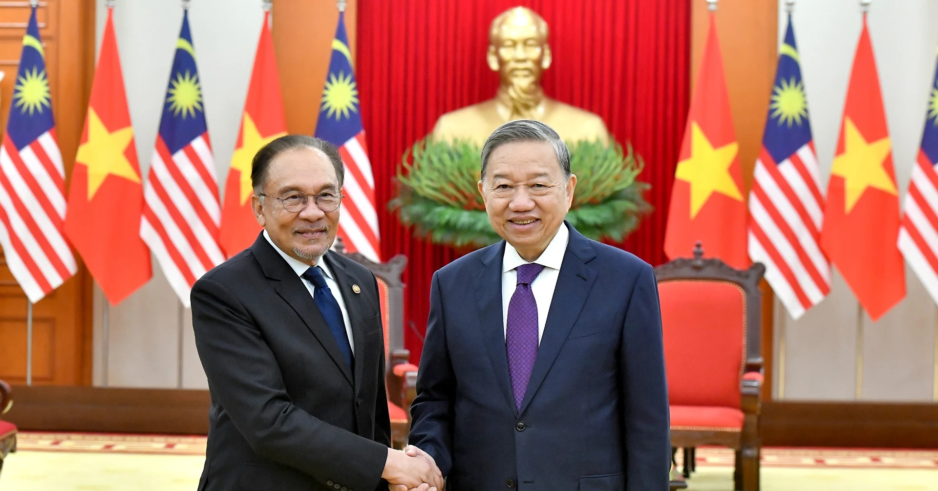 Vietnam boosts ties with ASEAN and global partners at ASEAN Future Forum