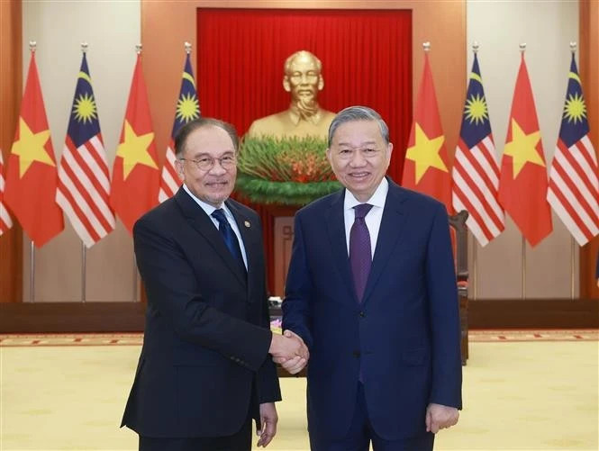 Vietnamese Party chief welcomes Malaysian PM