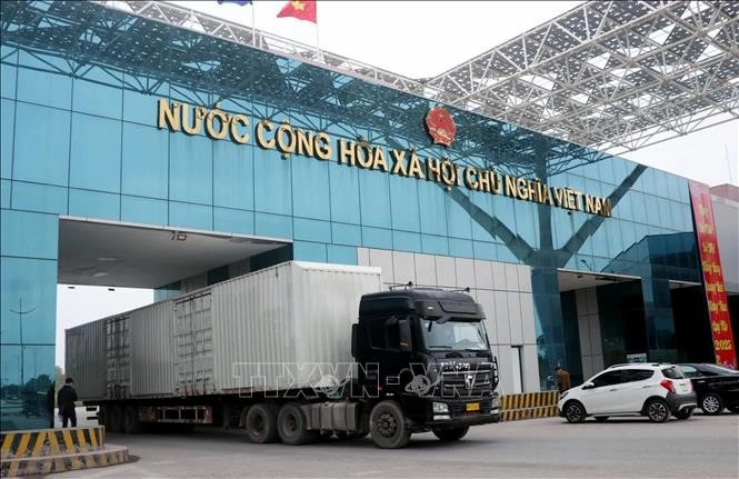 Trade through Mong Cai border gate surges over 58%