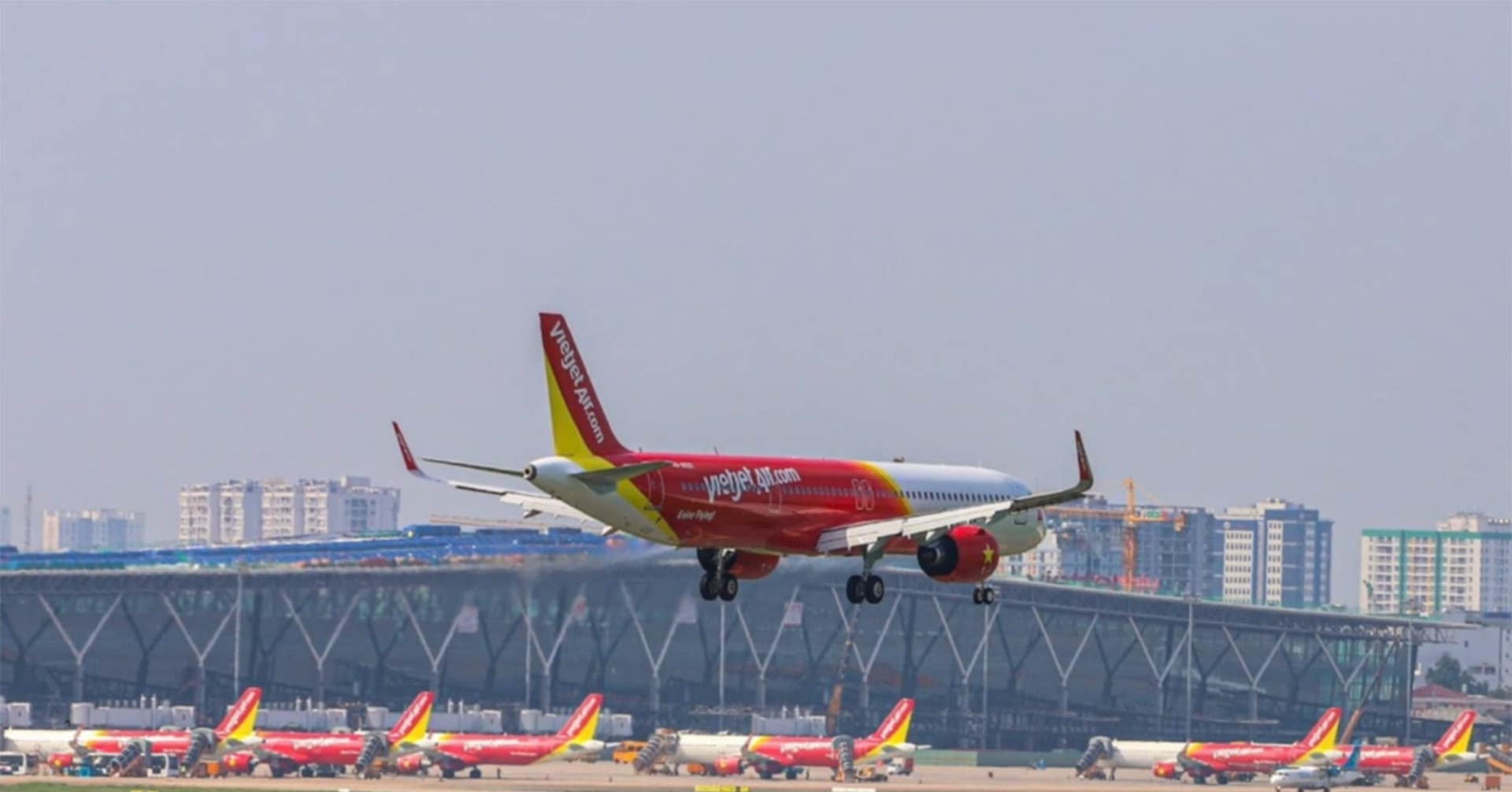 Vietjet sets new revenue record in 2024, profits soar nearly 700%