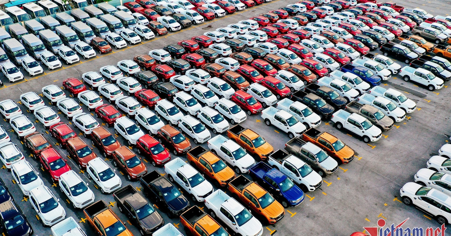 VN's car imports drop by half in January 2025 amid strong domestic ...