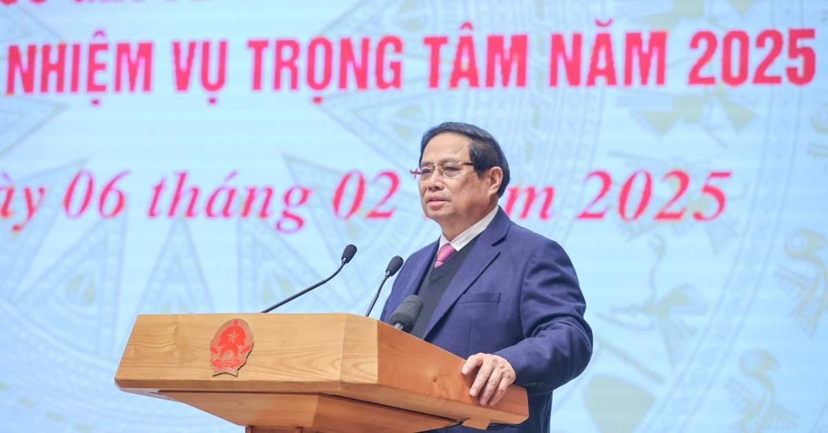 PM urges acceleration in digital transformation to drive economic growth