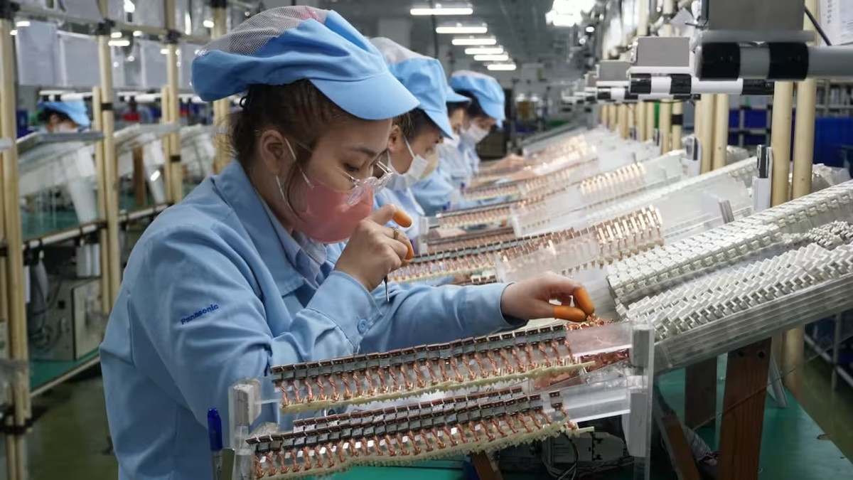 https cms image bucket production ap northeast 1 a7d2.s3.ap northeast 1.amazonaws.com images 0 7 7 5 48945770 4 eng GB Cropped 173815979020250129N%20Panasonic%20Vietnam.jpg.jpeg