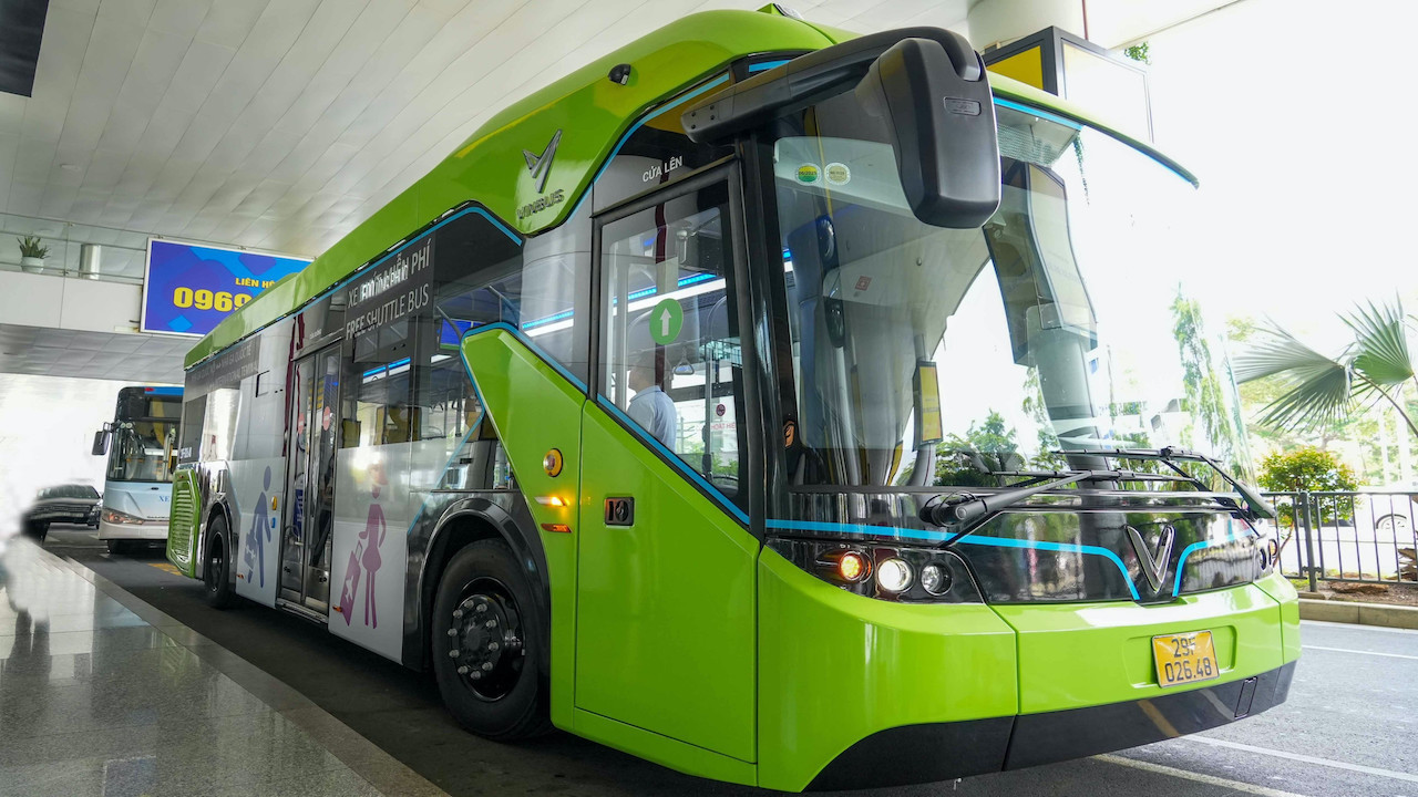 net zero bus NoiBai N.Ha.jpg