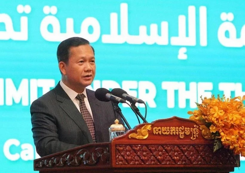 Vietnam attends Islam-Buddhism Summit in Cambodia