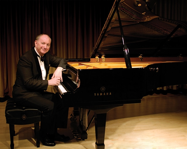 American piano master Jerome Rose to host recital at HCM City Opera House