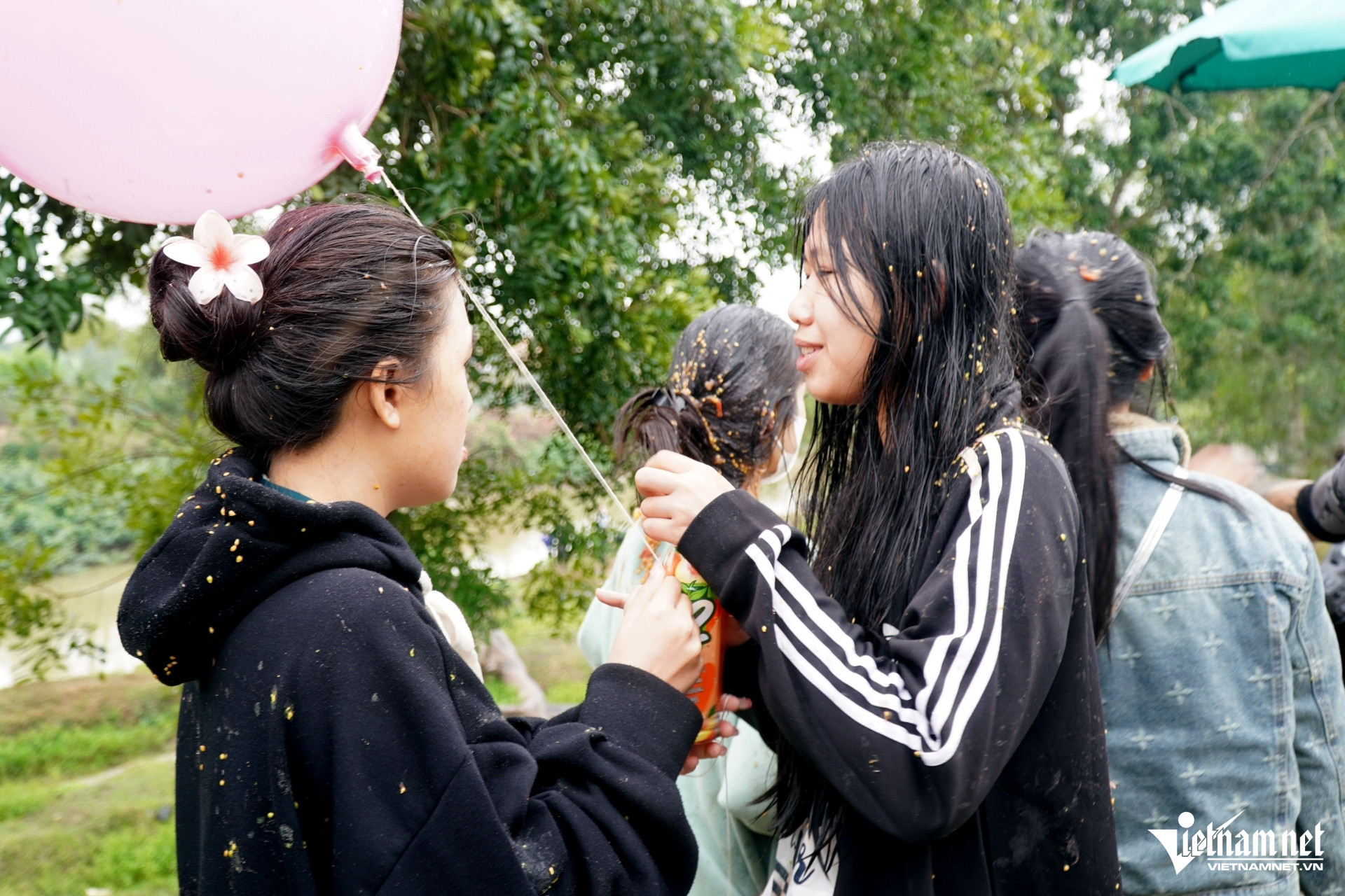 w a11nu sinh thanh hoa khoc thet jpg 66649.jpg