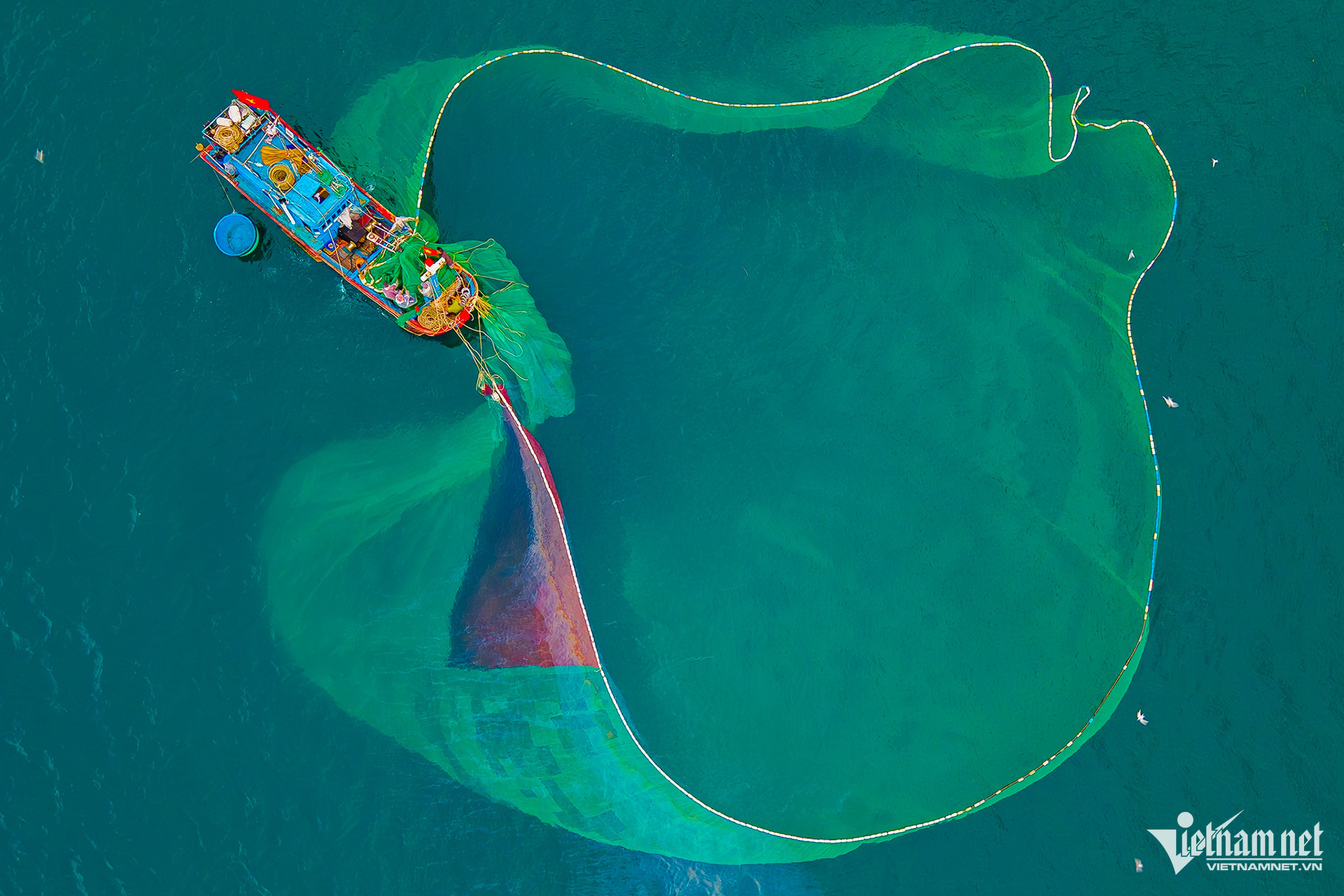 vietnam fishermen.jpg12.jpg