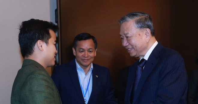 General Secretary To Lam meets Vietnamese intellectuals in Singapore