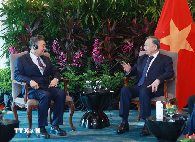 tong bi thu to lam doanh nghiep singapore 3.jpg