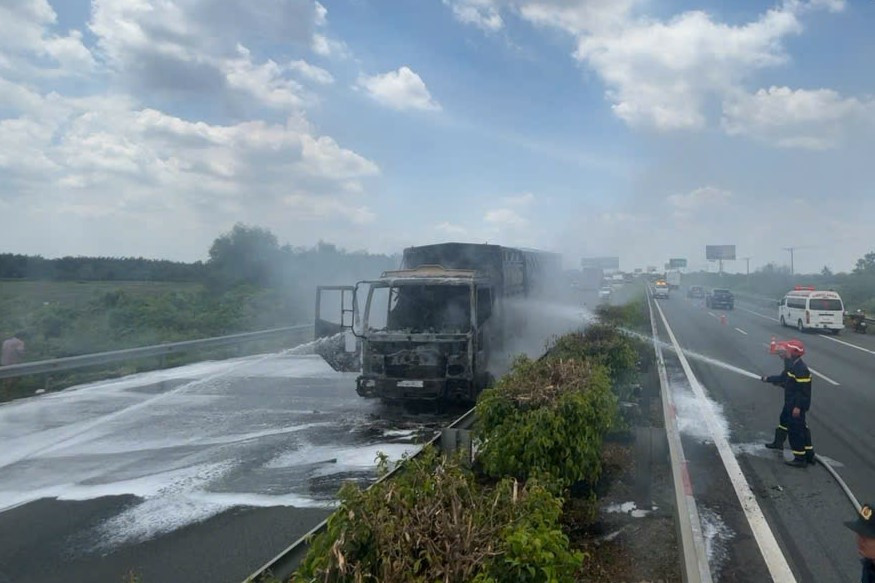 chay xe cao tóc.jpg