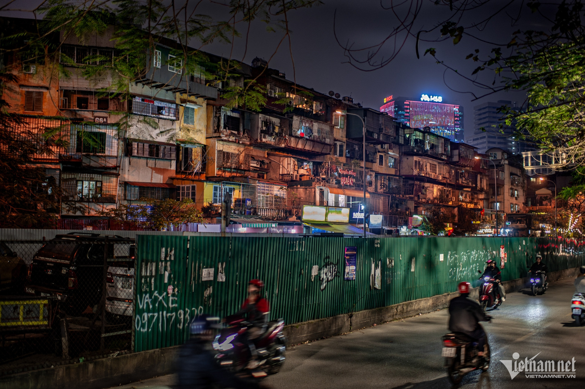 hanoi old apartments18.jpg