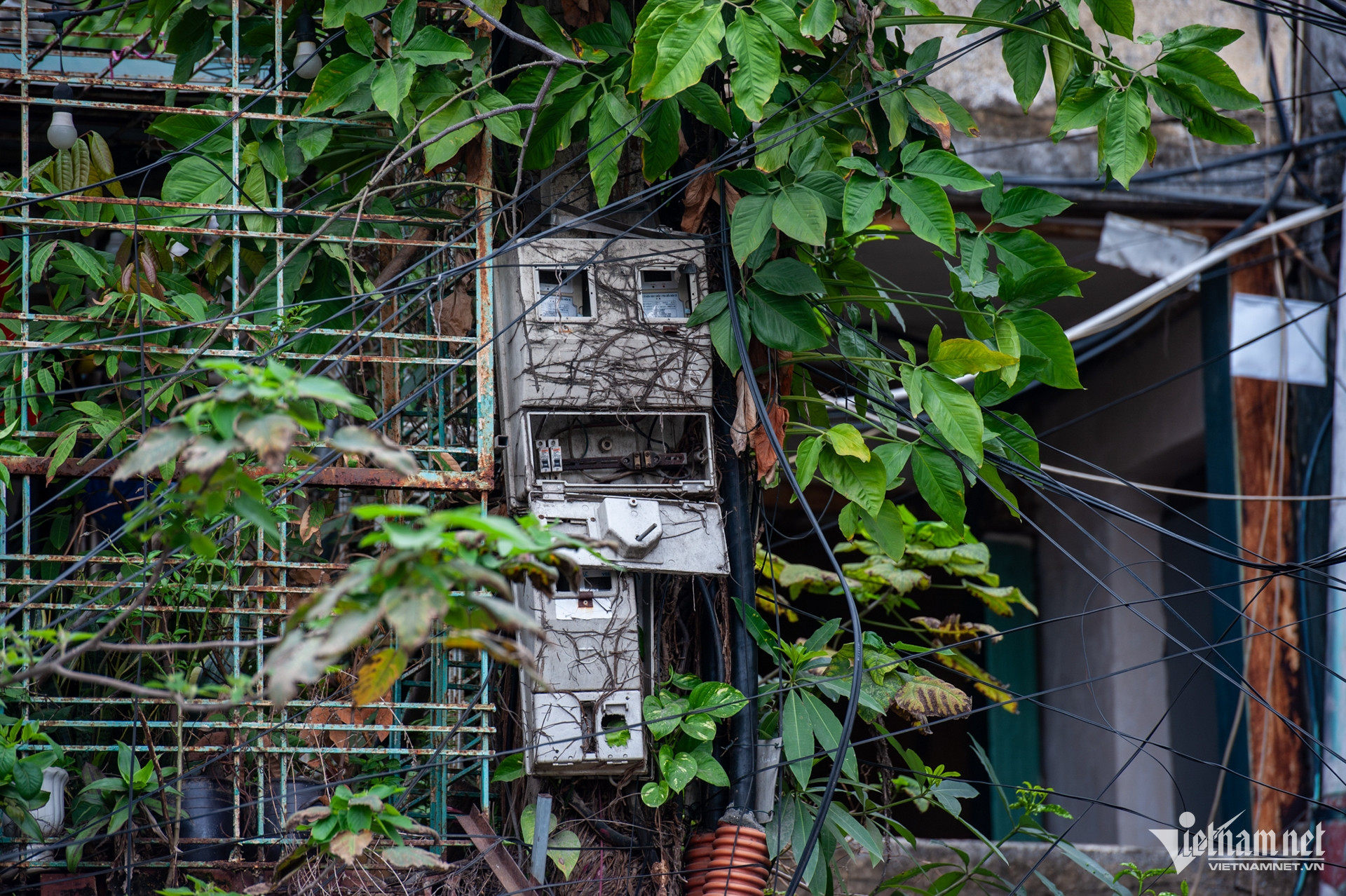 hanoi old apartments4.jpg