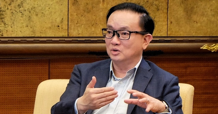 Vietnam can lead in AI and semiconductors without massive spending